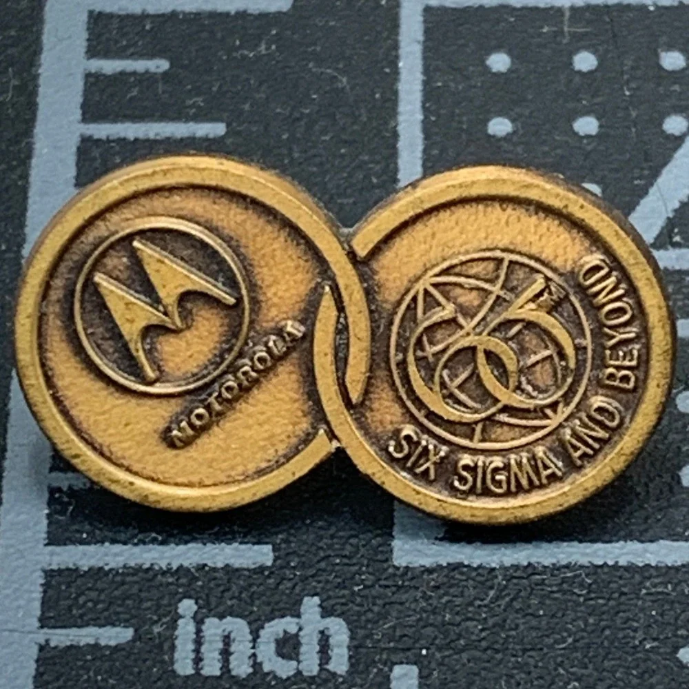 2-Pin Lot Motorola Pride & Six Sigma And Beyond Lapel Pins‎ Vintage